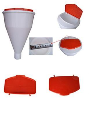 50kg干濕喂料器料桶 塑料制品的優(yōu)勢與應用